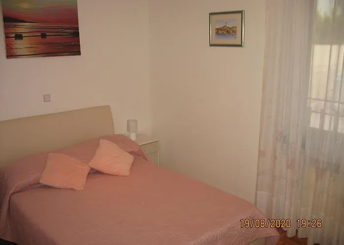 Aliana Apartment